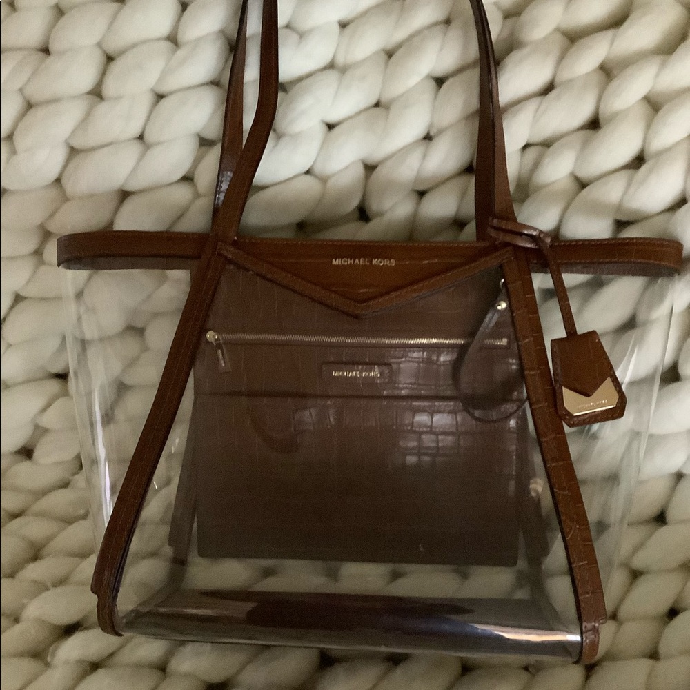 Meet your Posher, Debra